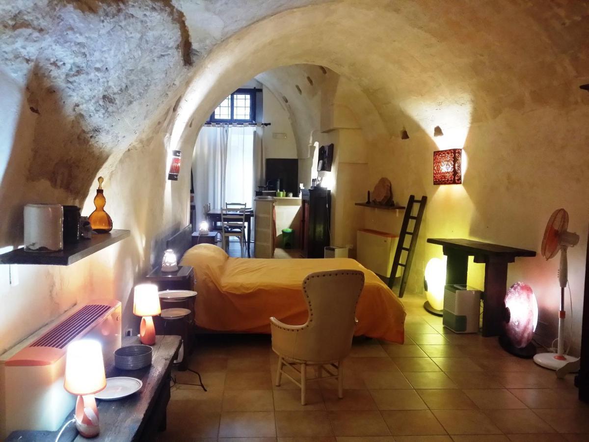 Matera In Medio Villa Bagian luar foto