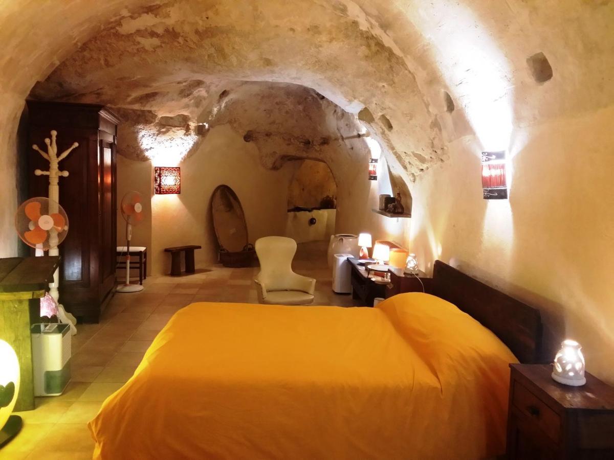 Matera In Medio Villa Bagian luar foto