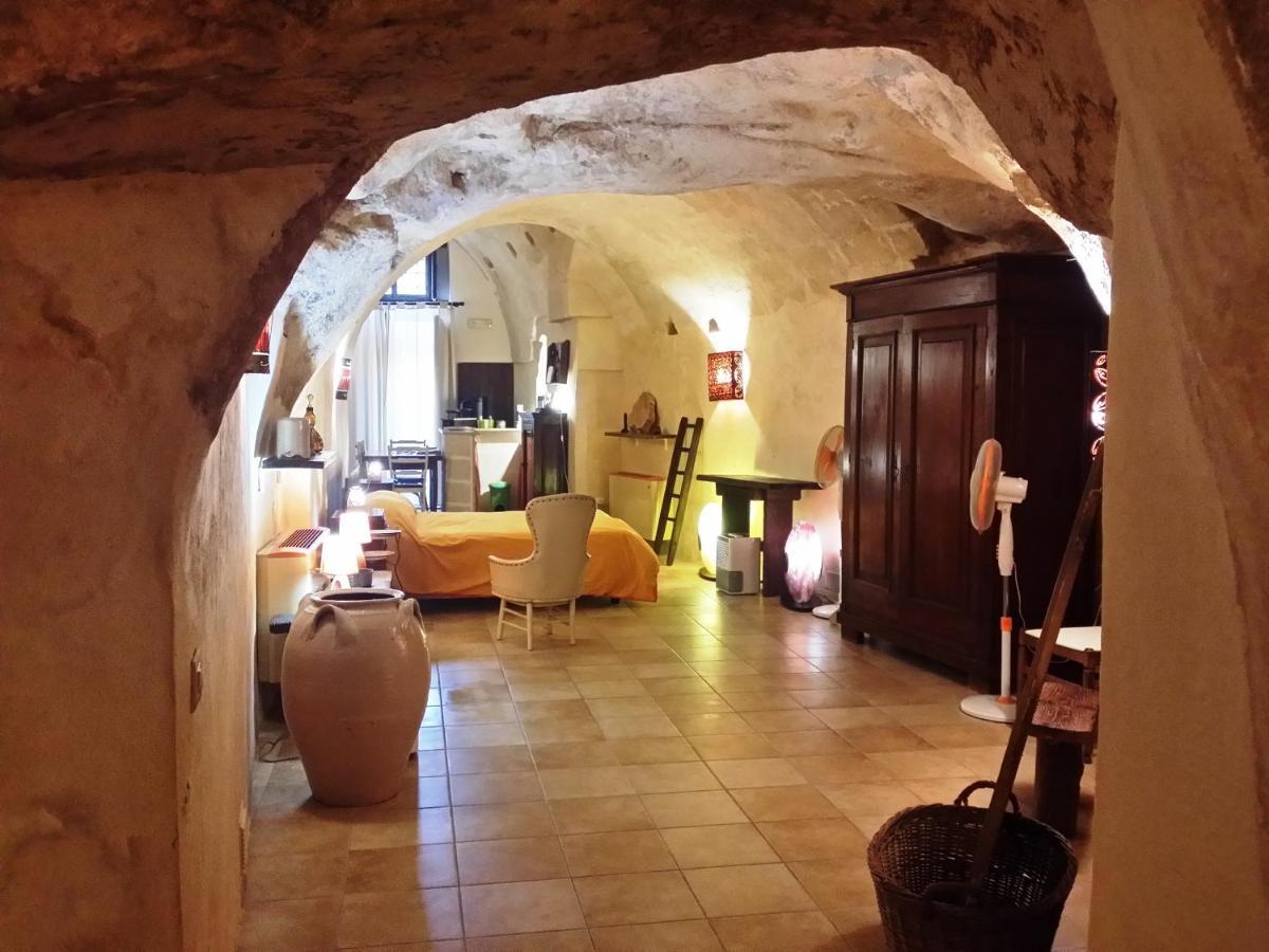 Matera In Medio Villa Bagian luar foto