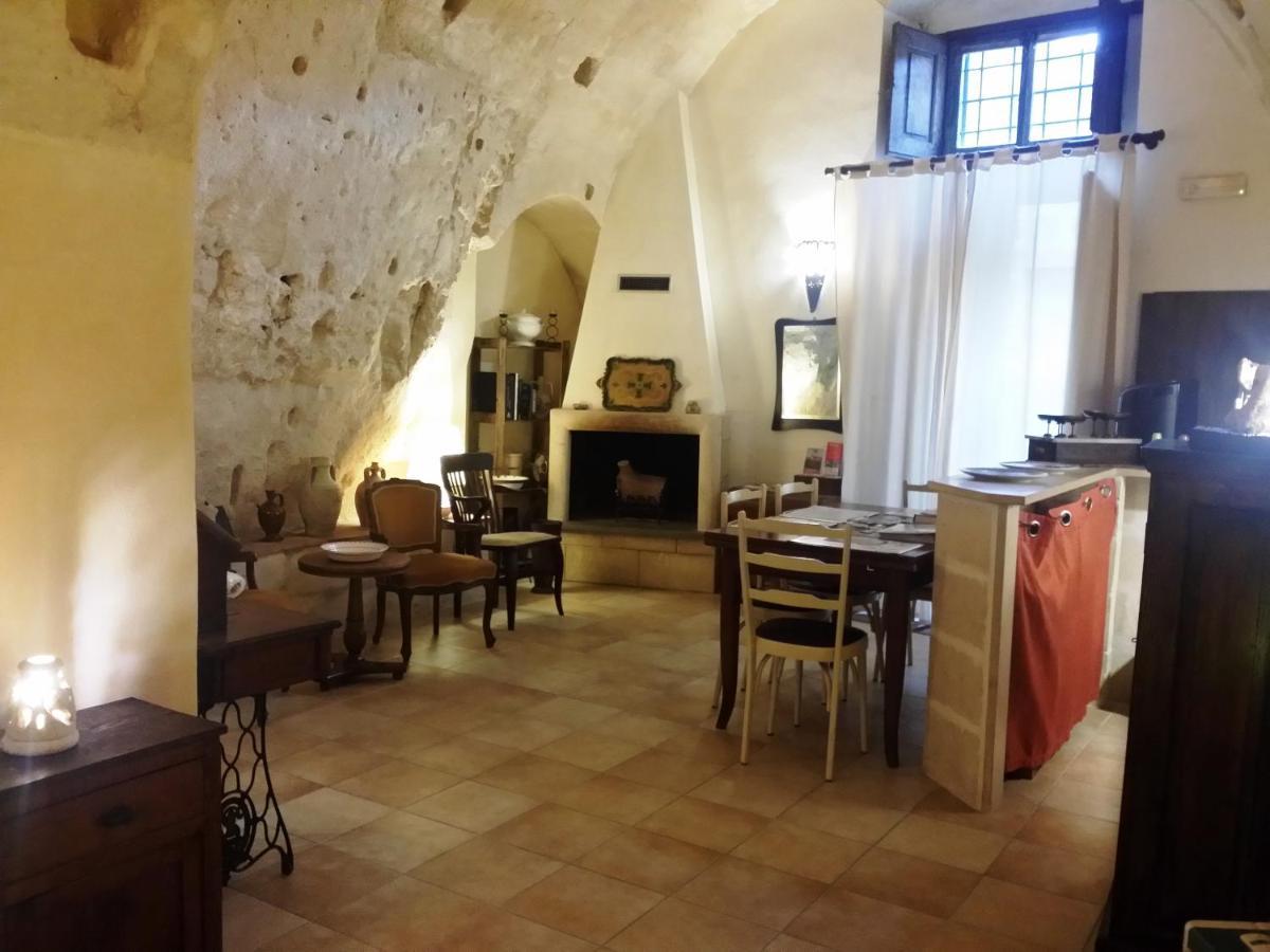 Matera In Medio Villa Bagian luar foto