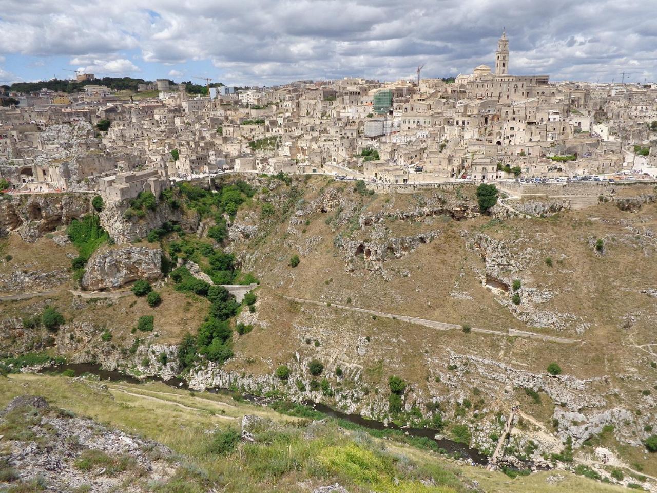 Matera In Medio Villa Bagian luar foto