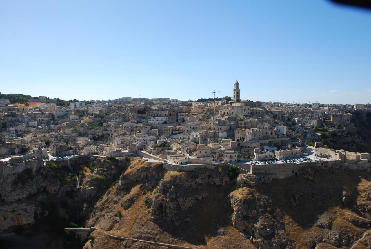 Matera In Medio Villa Bagian luar foto
